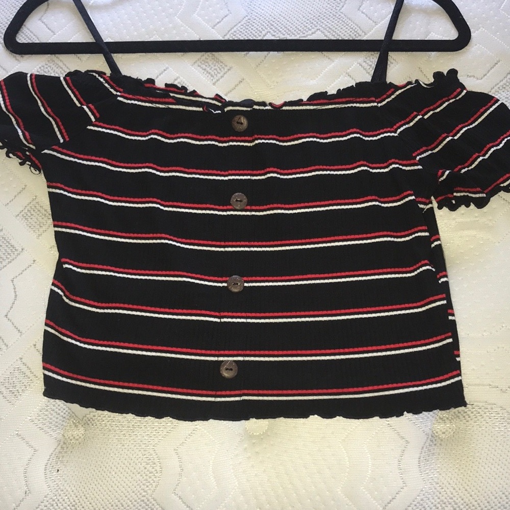 Over shoulder crop top